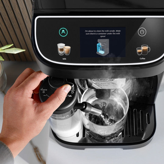 Кавомашина DeLonghi Magnifica Plus